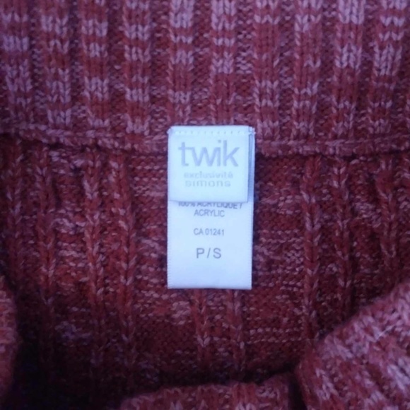 Twik acrylic small skirt - Picture 3 of 3